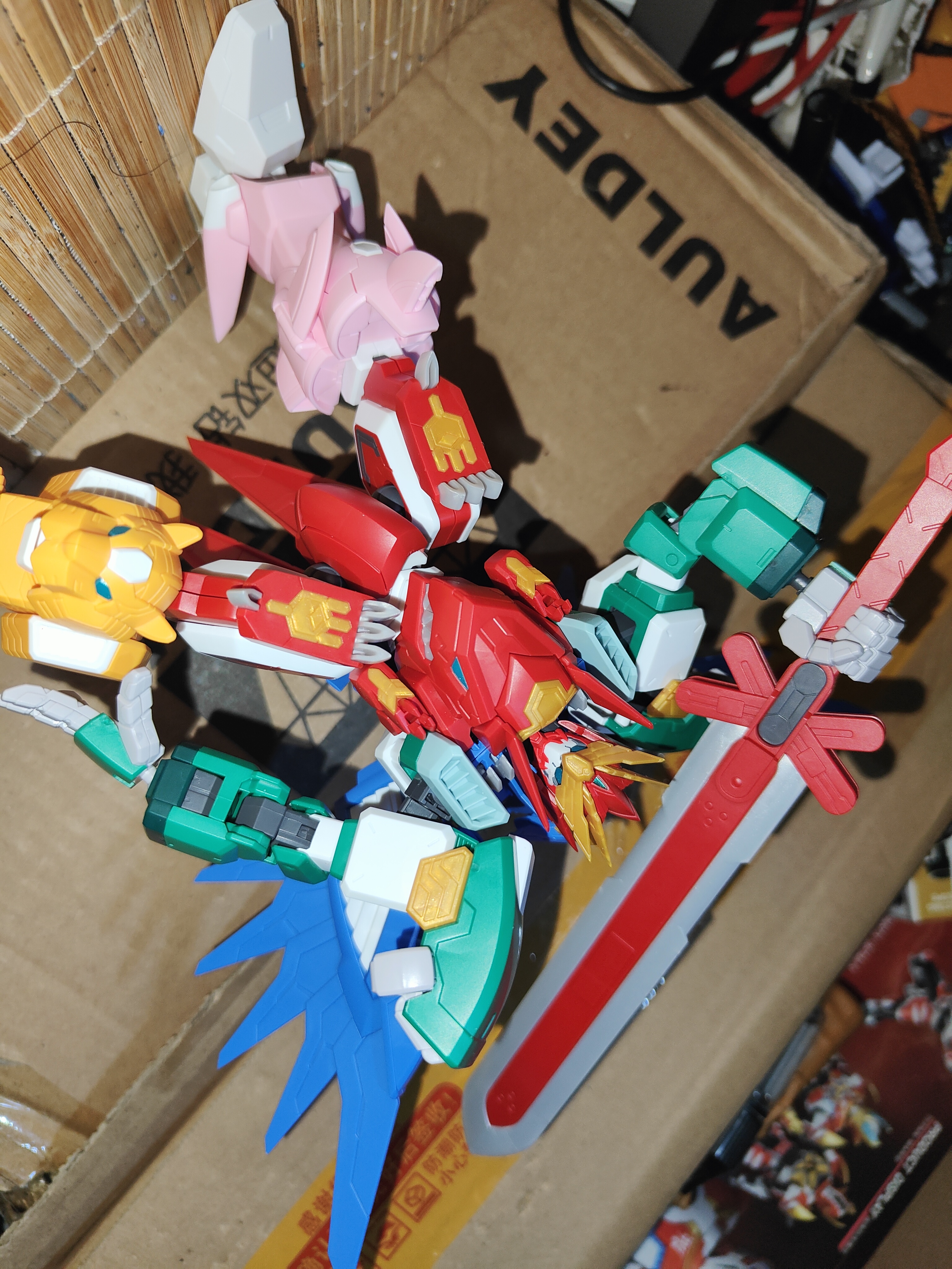 模型手办,机甲,战队红战士在异世界当冒险者