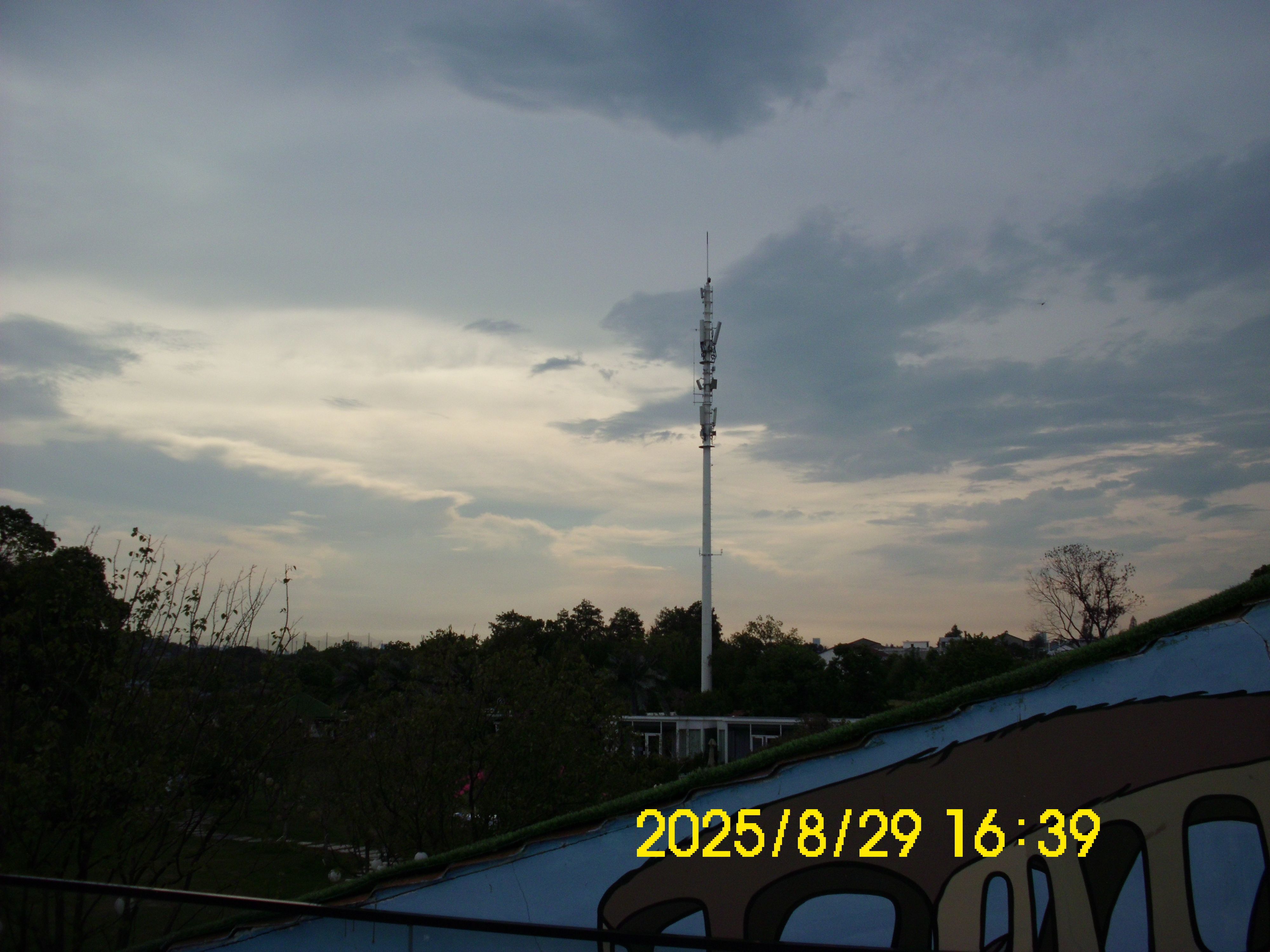 /static/69f7fa7bb6585a8b5f8574c66f1b1cab7cdcaf7e22871c5213a67146bee22350.jpg