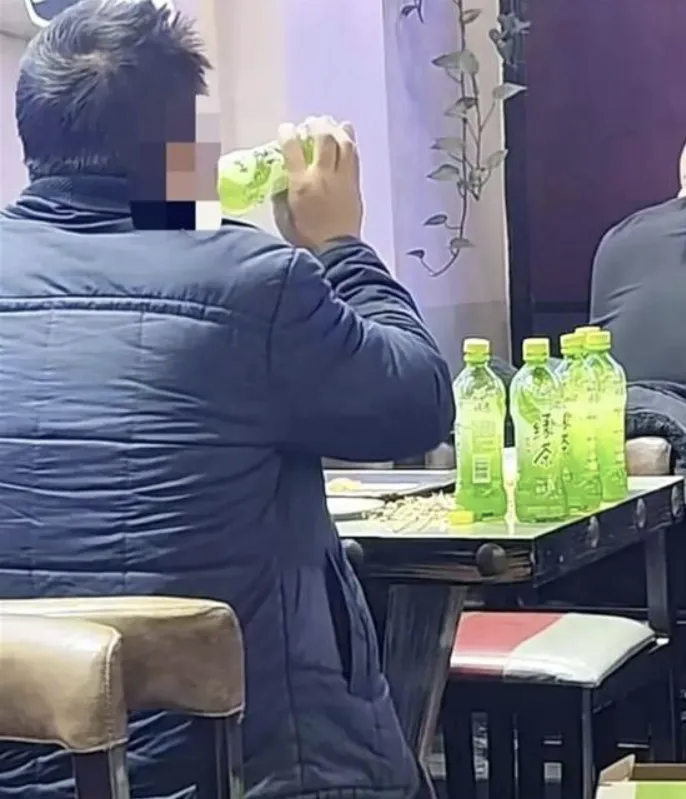 逗图,弔图,搞笑,新年快乐,哈哈哈哈