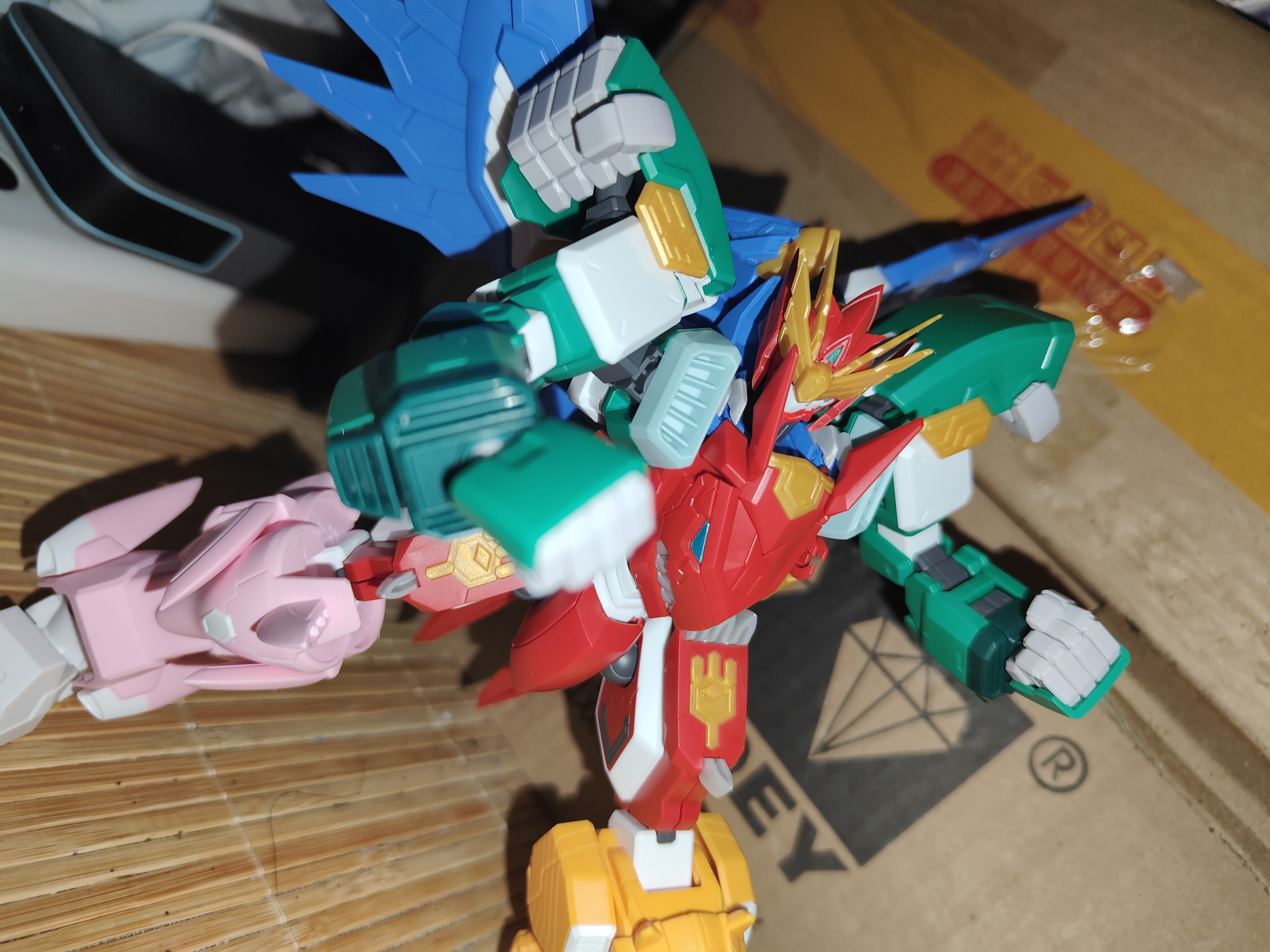 模型手办,机甲,战队红战士在异世界当冒险者