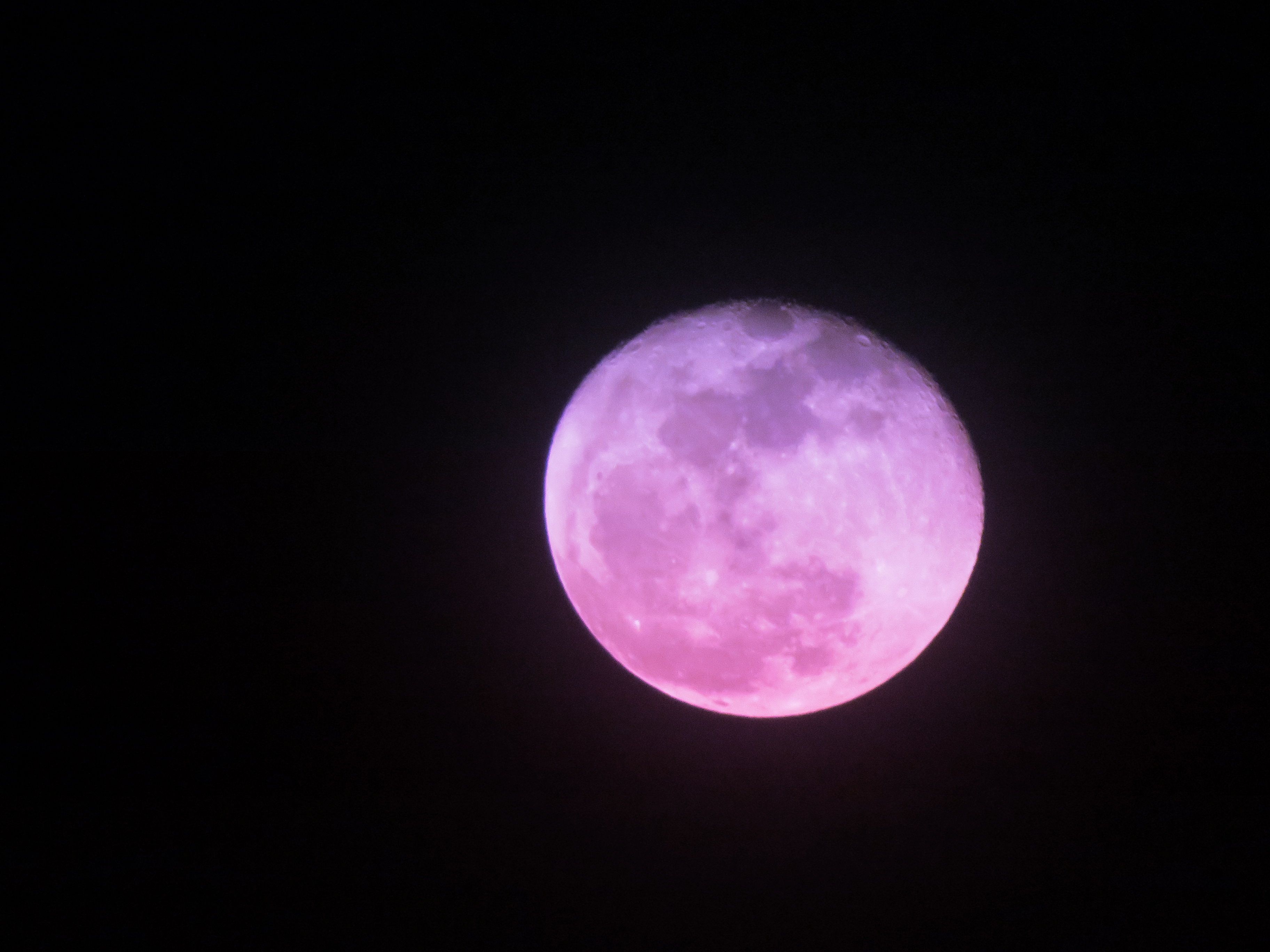 红月-状态刷新,月亮