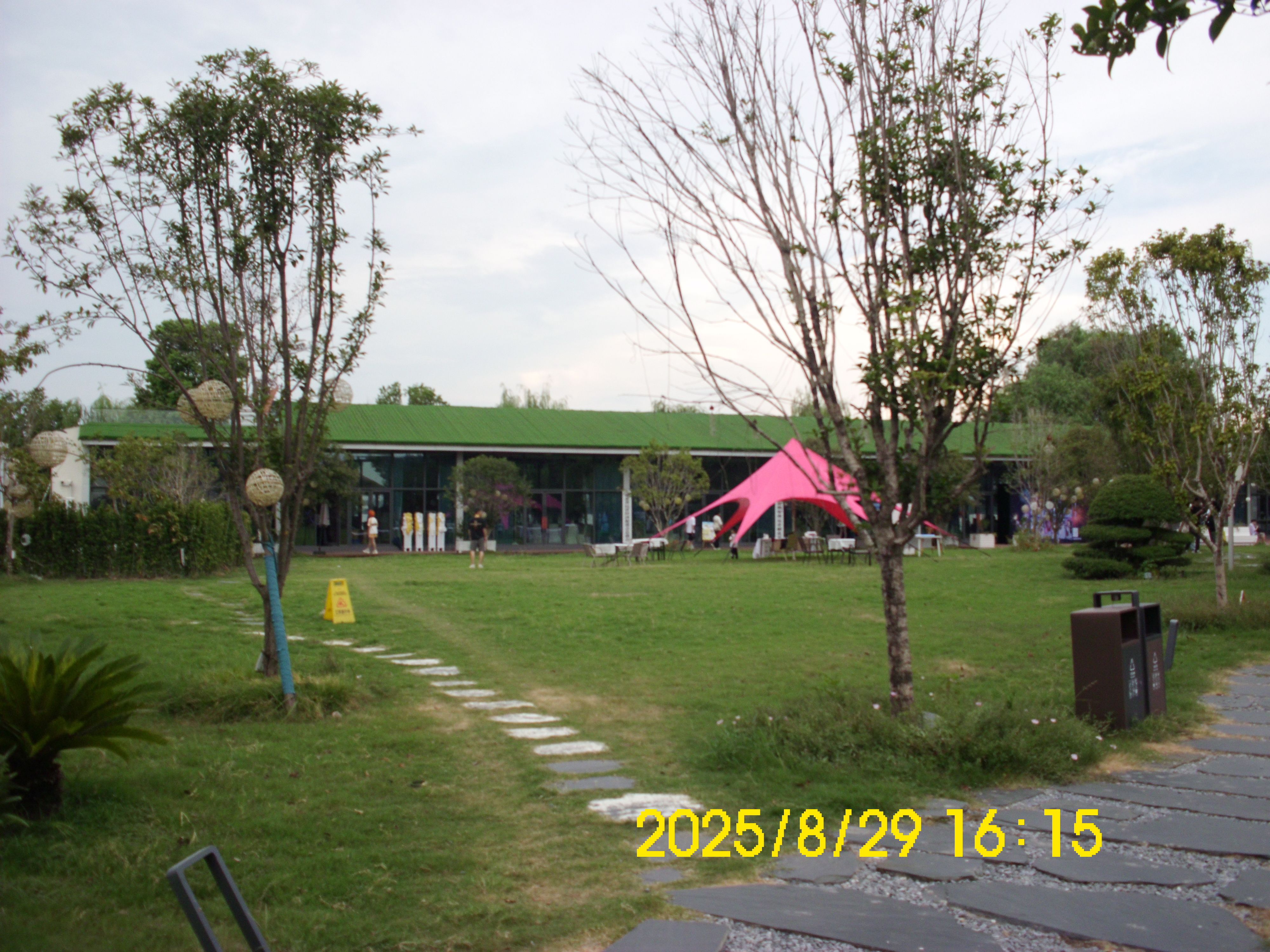 /static/c9555a78b8fbb7fcfcfffdb076ccb538b3cb4c222662f58a0c1bcd0e94183495.jpg