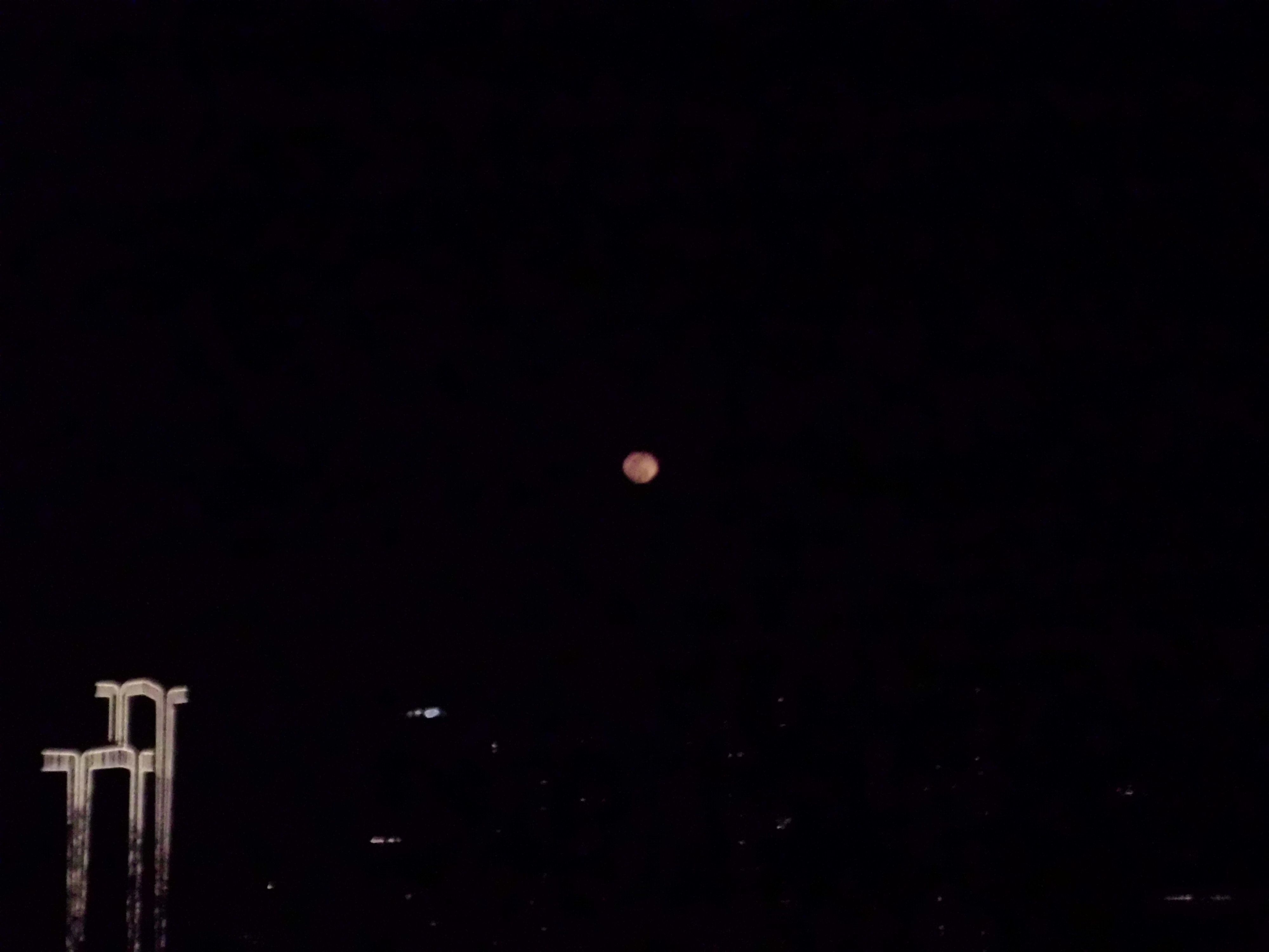 红月-状态刷新,月亮